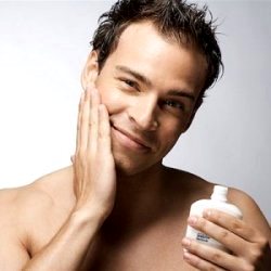 Догляд за шкірою у чоловіків - натуральні поради!