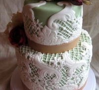 Vintage tort de nunta din dantela dulce rafinament în decor de la secțiunea de nunta în epocă