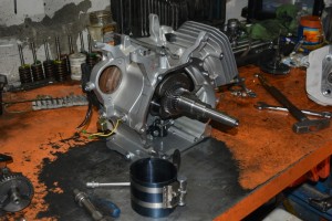 Realizăm auto-repararea generatoarelor diesel