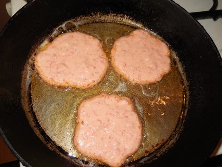 Clatite delicioase din rosii cu usturoi - cum sa preparati clatite de tomate cu soda, pas cu pas reteta