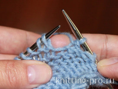 Tricotarea a două bucle împreună din partea greșită - de la bază la stăpânire