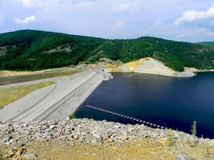 Yumaguzinskaya tározó leírás és képek