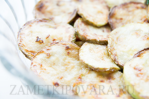 Rántott cukkini sárgarépa, paprika és a paradicsom, egyszerű receptek (receptek) Rántott cukkini sárgarépa, paprika és a paradicsom, egyszerű receptek