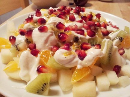 10 Топових яскравих і корисних фруктових салатів