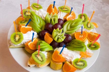 10 Salate de fructe de top și luminoase