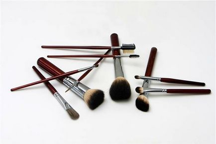 6 Secretele artiștilor profesioniști de makeup care vă vor face o stea