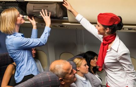 7 Lucruri despre pasagerii pe care le-a descoperit stewardesa în doar 3 secunde - în întreaga lume