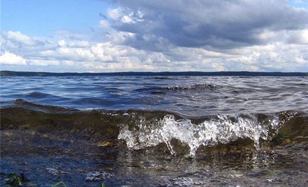 Argazinskoe Reservoir (Lacul Argazi)