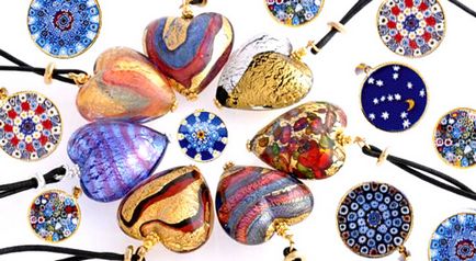Bijuterii (ornamente) din sticlă de Murano din Italia