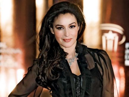 Indiferent dacă chirurgia plastică Monica Bellucci a fost efectuată de un chirurg plastic