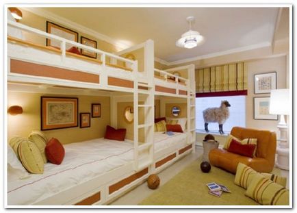 Gyermek emeletes ágy, hogyan díszítik a házat