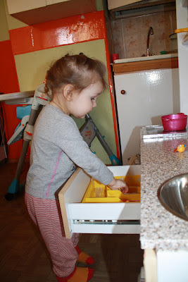 Bucătărie pentru copii cu mâinile lor