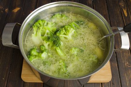 Suc de crema de broccoli dietetice