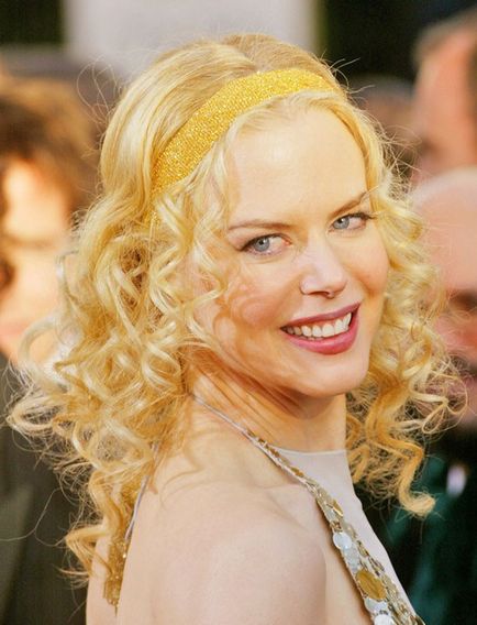 Evoluția coafurilor Nicole Kidman la actrita a devenit 48 de ani