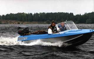 Фотографія моторного човна казанка, найпопулярніший і не дорогий катер казанка 5м4, 5m4