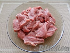 Carne de vită într-un stil de țară - pregătim pas cu pas o fotografie