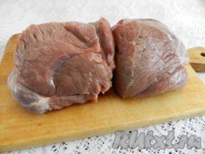 Carne de vită într-un stil de țară - pregătim pas cu pas o fotografie