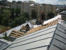 Cum să demontați un acoperiș vechi