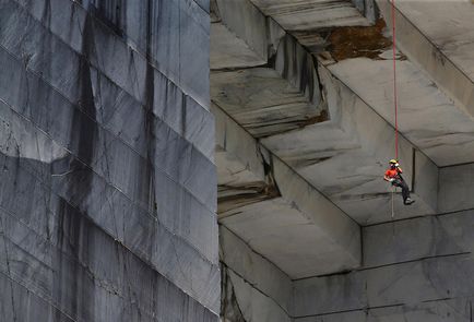 Hogyan vonjuk ki a márvány Michelangelo álom