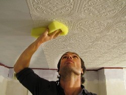 Cum să lipiți tapet pe tavan