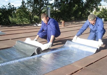 Cum să acoperiți un acoperiș cu un impermeabil
