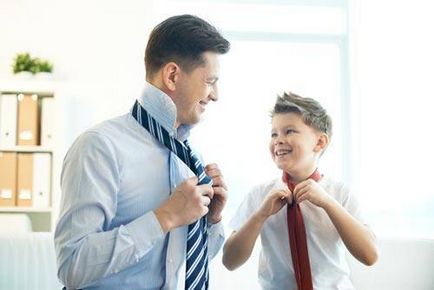Як правильно зав'язувати краватку - поради чоловікові