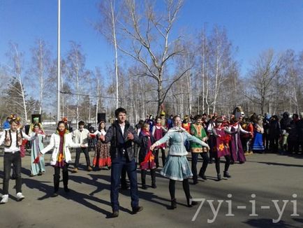 Як святкують Масляну за старими традиціями в росії