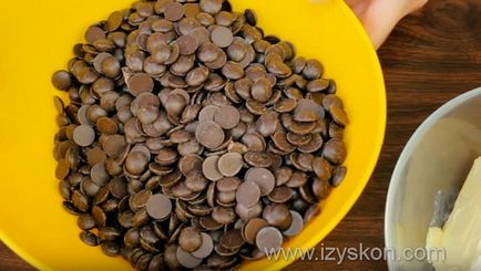 Hogyan készüljünk ganache torta díszítő (fotó és videó receptek) (sütemény) Hogyan készüljünk ganache torta díszítő (fotó és videó receptek)
