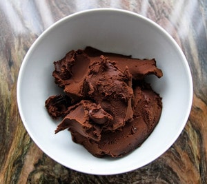 Hogyan készüljünk ganache torta dekoráció (fotó és videó receptek) (fotó) Hogyan készüljünk ganache torta díszítő (fotó és videó receptek)