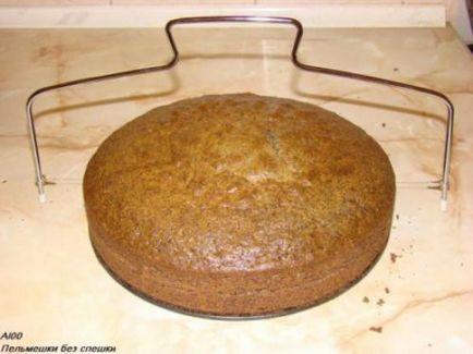 Cum să gătești un tort de mac la domiciliu Rețeta pentru fabricarea unui tort de mac este foarte simplu