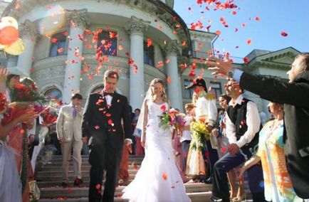 Cum să se comporte la o nuntă, informații