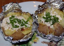 Як запекти картоплю в духовці