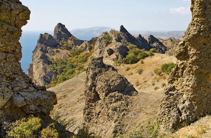 Rezervația naturală Karadag - Crimeea (20 fotografii)