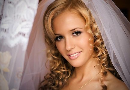 Kozmetikai menyasszony fejét minden oszlop esküvői smink - svadbalist szól az esküvő!