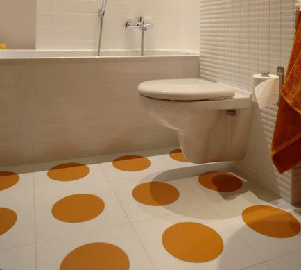 Linoleumul în baie poate fi pus și pus materiale rezistente la umiditate, moduri de a pune, fotografie și