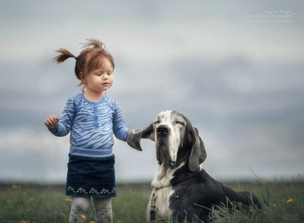 Copiii mici și câinii lor mari