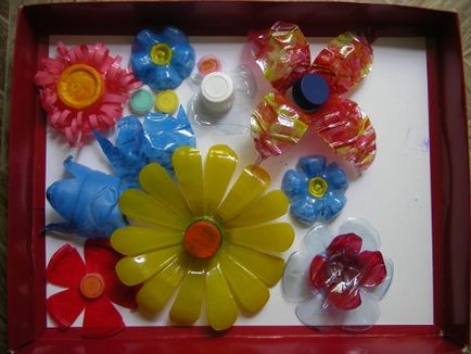 Mamoushi - flori din sticle de plastic