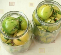 Ecetes zöld paradicsom grúz a téli fotó recept (pácolt zöld paradicsom a grúz, a tél) Ecetes zöld paradicsom a grúz, a tél fotó recept