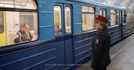 Москва, новини, падіння жінки на рейки стало причиною затримки руху на кільцевій лінії метро