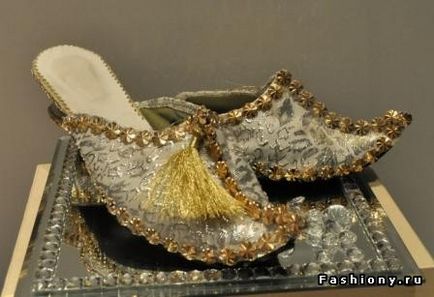 Pantofi orientale frumusete cu propriile mâini