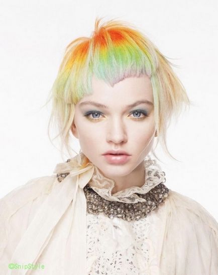 Черговий тренд в фарбуванні волосся підлітків і стиляг