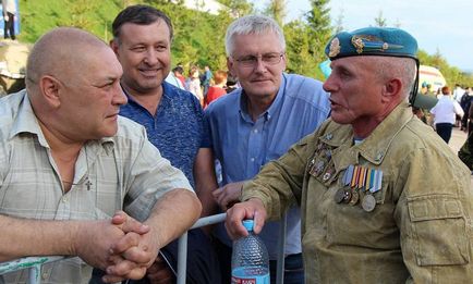 Oleg hírvivők „a feladat, úgy vélem, hogy megmutassa-off a hazafias oktatás nem túlterheltek (azt hiszem) Oleg hírvivők „a feladat, úgy vélem, hogy megmutassa-off a hazafias oktatás nem túlterheltek