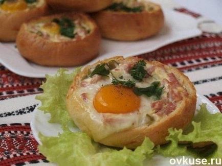 Eredeti reggeli ötletek - egyszerű receptet (óvatosan vezetni a tojás) Eredeti reggeli ötletek - egyszerű receptek