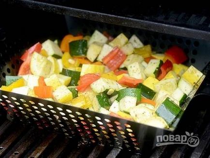 Овочевий салат з кукурудзяними качанами - покроковий рецепт з фото на