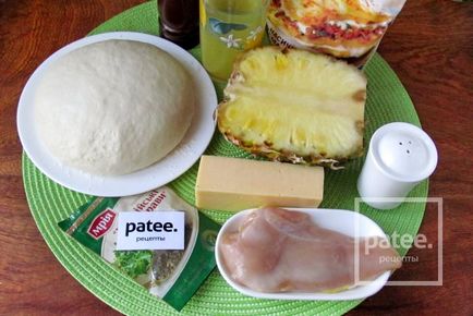 Pizza csirke és ananász - recept fotókkal - patee