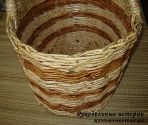 Плетіння овального дна з газетних трубочок, рукодільні історії handmadestory