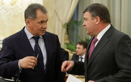 Guvernul să ia două versiuni ale demisiei Anatoly Serdyukov, știri