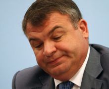 Kormányt, hogy elvegye két változatban a lemondását Anatolij Serdyukov, hírek (Serdyukov) Kormányt, hogy elvegye két változatban a lemondását Anatolij Serdyukov, hírek