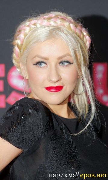 Frizura, hajvágás és hajszín kép Christina Aguilera 2012