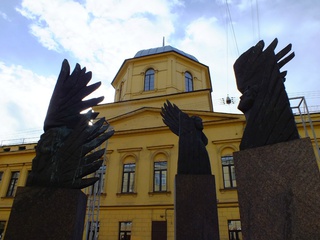 Mergând pe strada adevărului din Sankt Petersburg